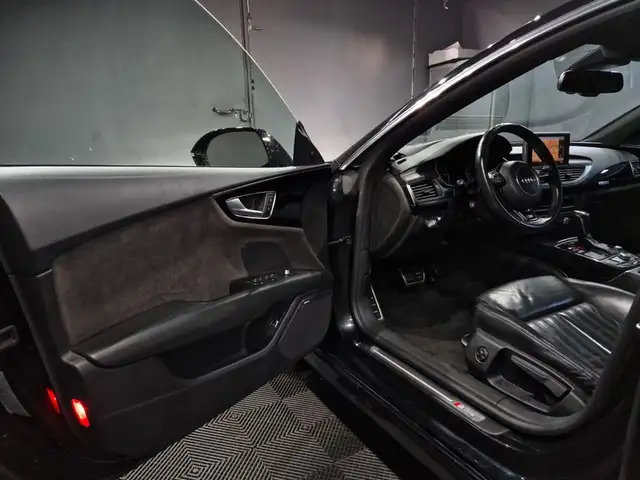 Audi A7 view 8