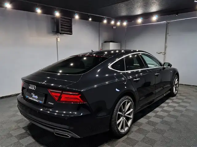 Audi A7 view 4