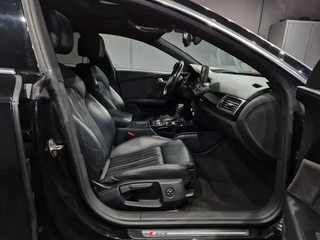 Audi A7 view 10