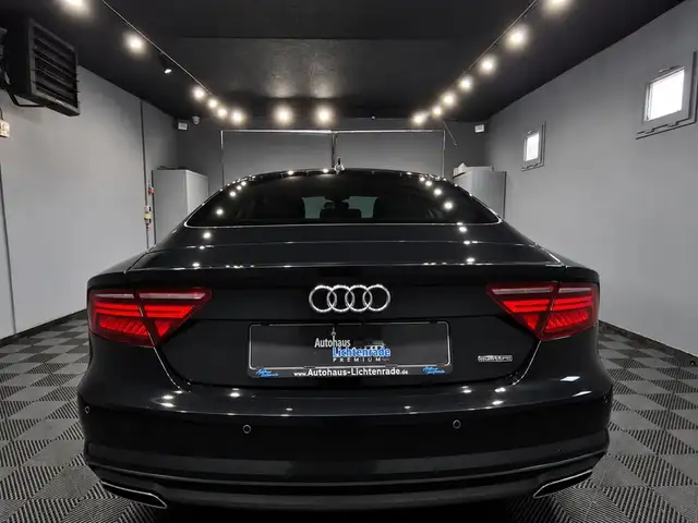 Audi A7 view 7