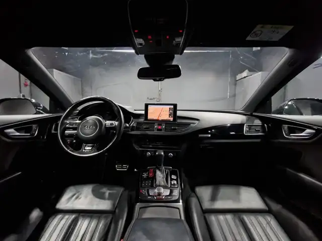Audi A7 view 12
