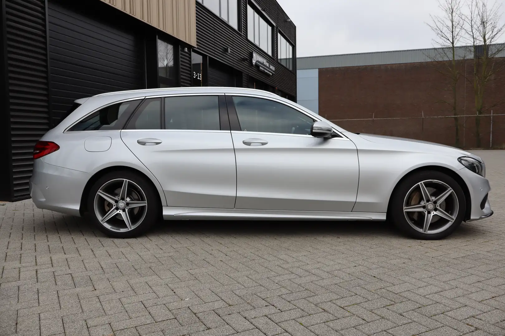Mercedes-Benz C 400 400 4MATIC AMG Gris - 2