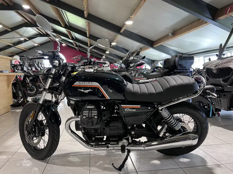 Moto Guzzi V 7 - foto 5