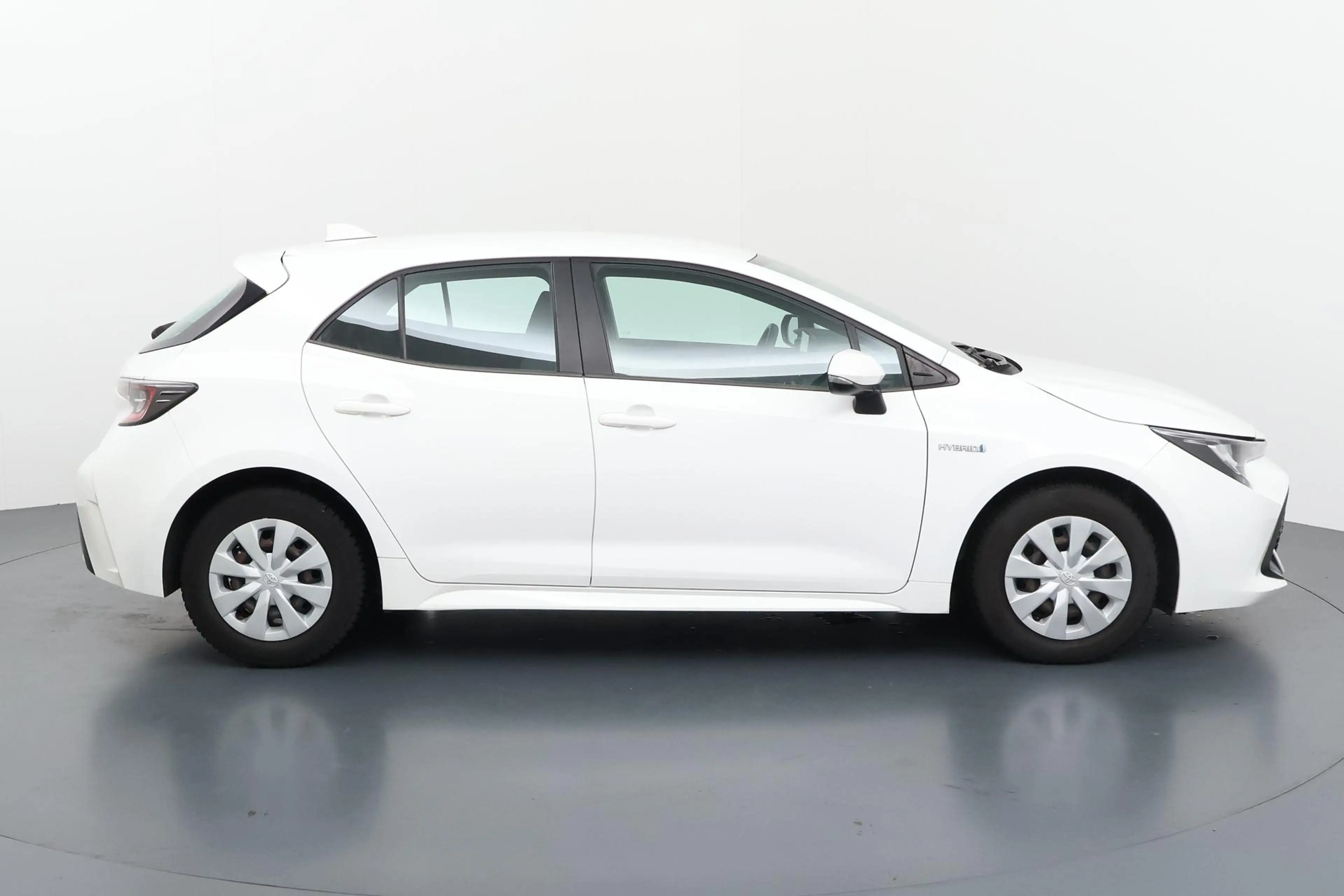 Toyota Corolla 1.8 Hybrid Comfort Zuinige hybride met een uitstek — photo 11