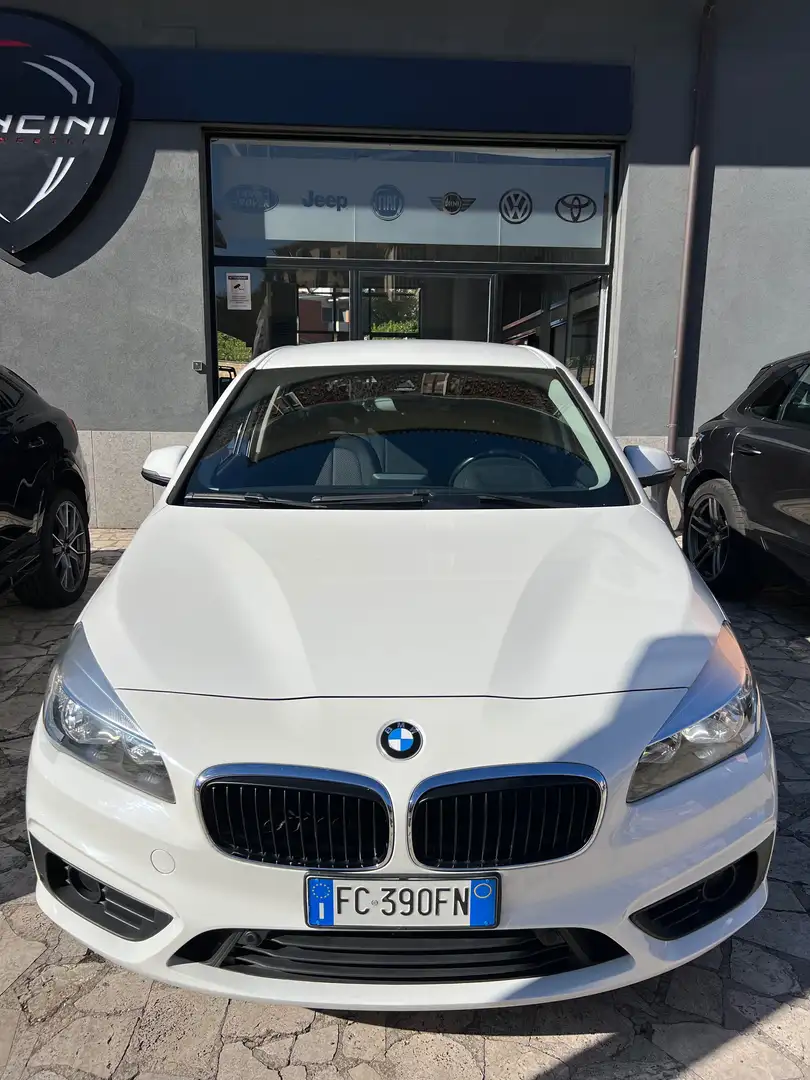 BMW 218 Serie 2  218d Active Tourer Sport auto Blanc - 2