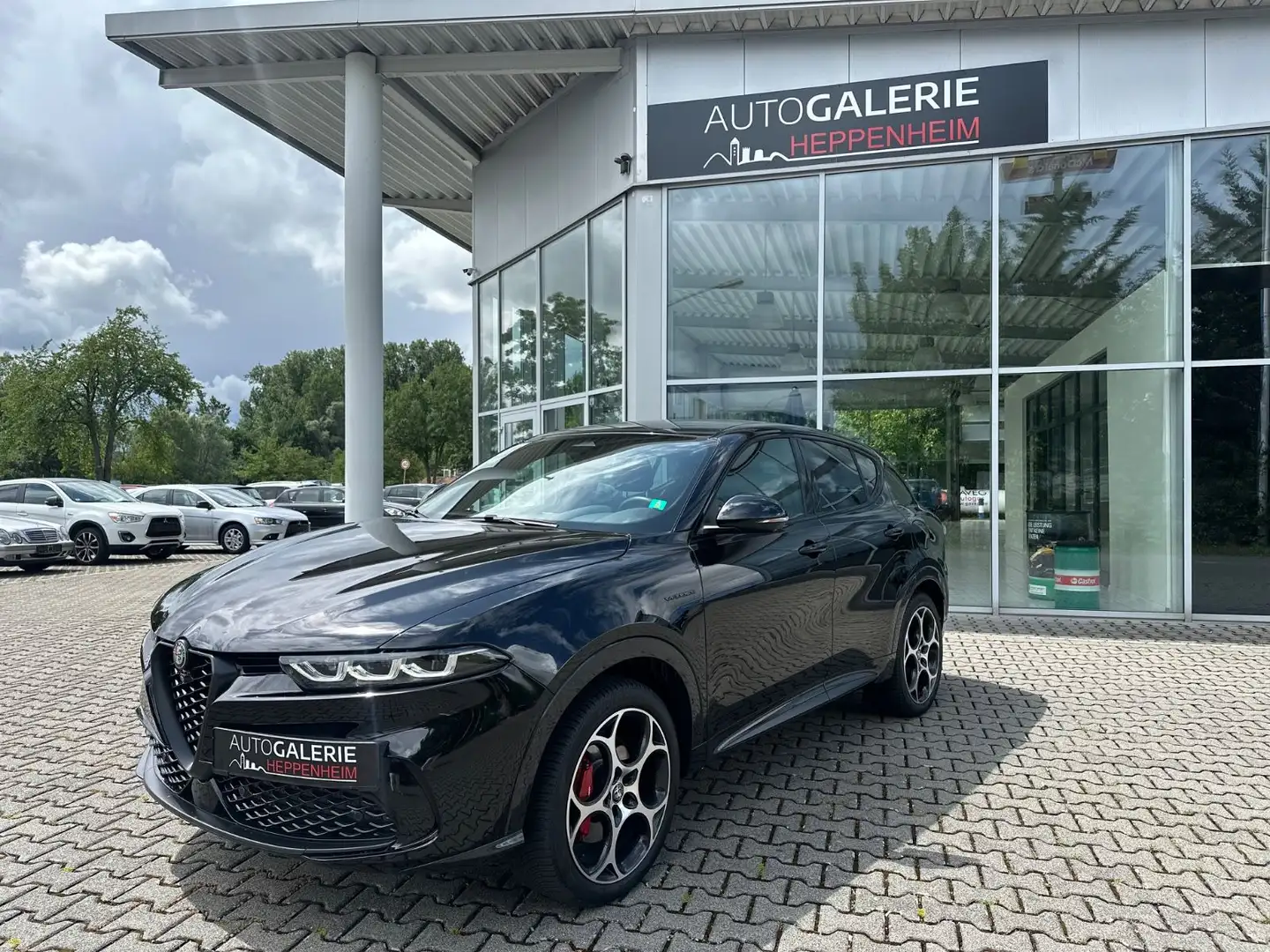 Alfa Romeo Tonale Veloce Plug-In-Hybrid AWD/AUT/NAV/VIRTUAL Noir - 1