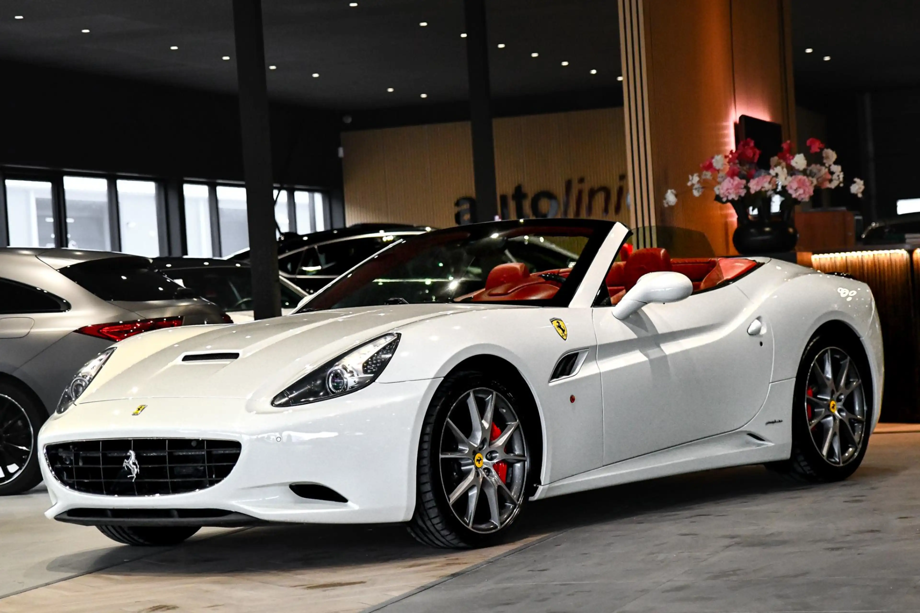Ferrari California 4.3 V8 30. F1, 490PK, Carbon, Driver Zone, Keramis — photo 5