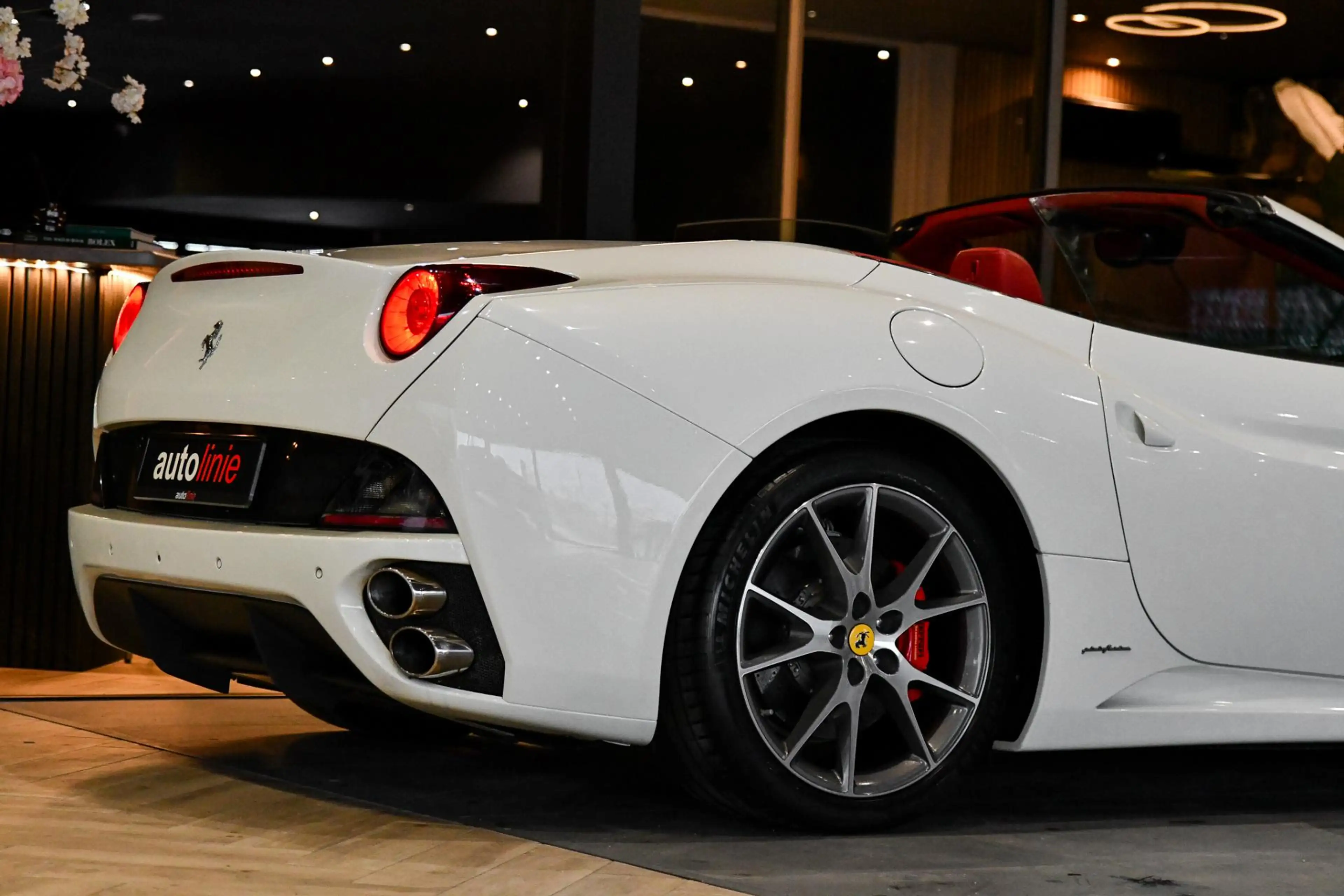Ferrari California 4.3 V8 30. F1, 490PK, Carbon, Driver Zone, Keramis — photo 16