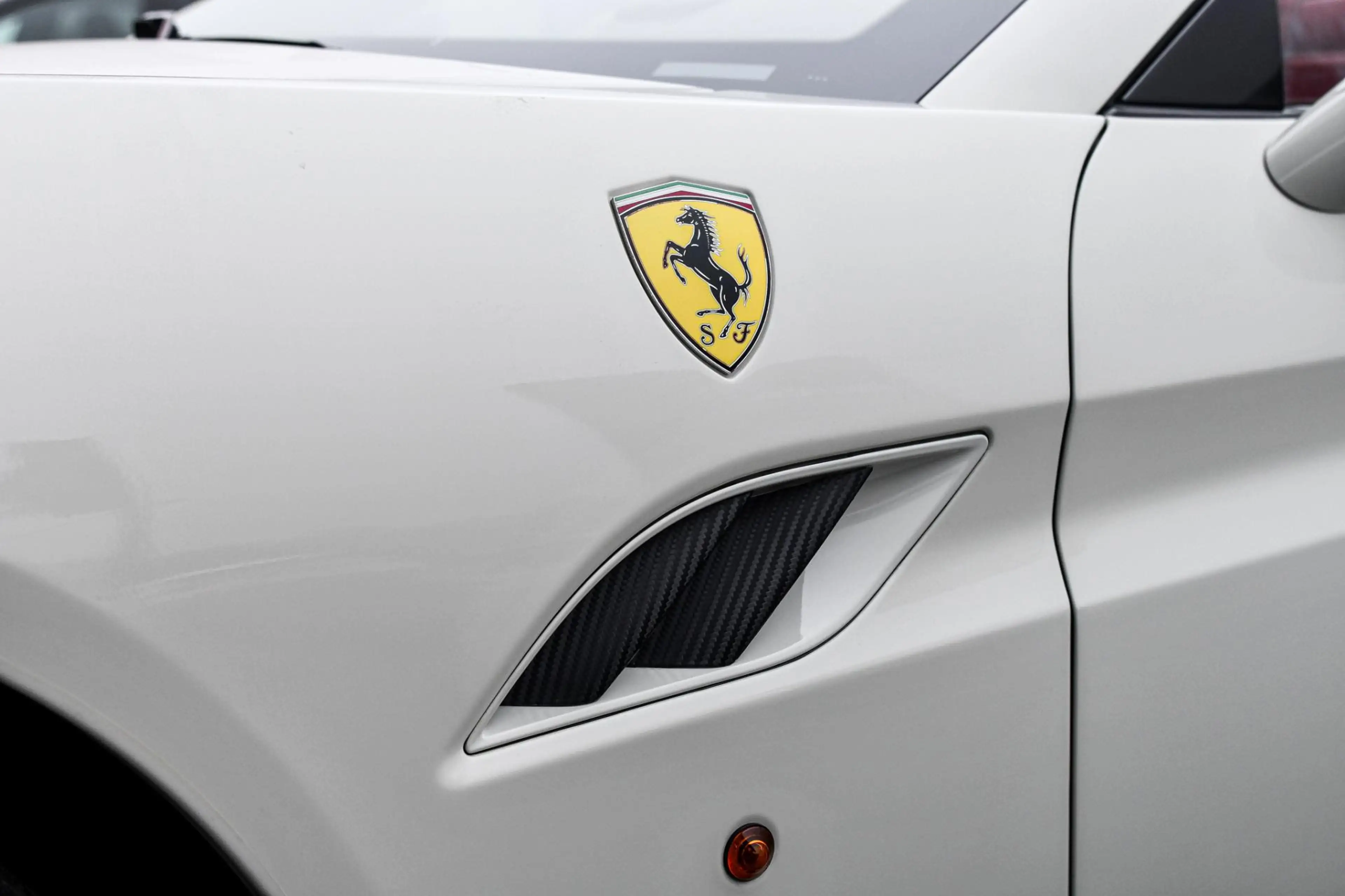 Ferrari California 4.3 V8 30. F1, 490PK, Carbon, Driver Zone, Keramis — photo 38