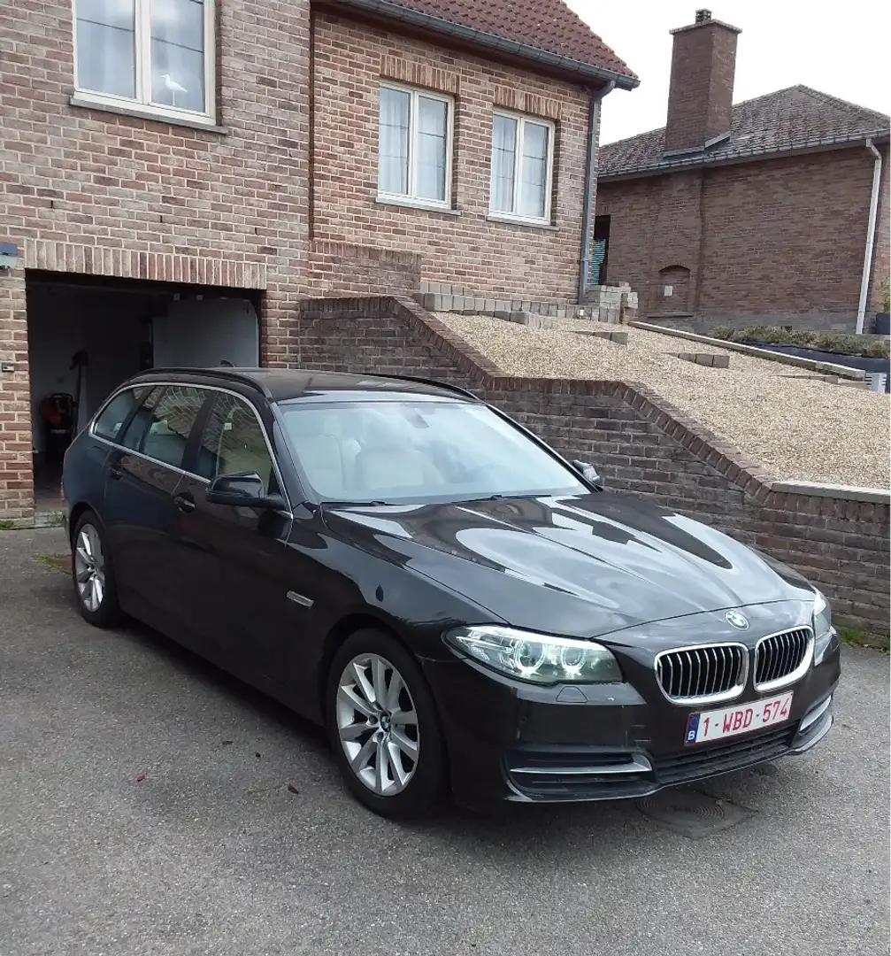 BMW 520 520d Touring euro6 163pk Zwart - 1