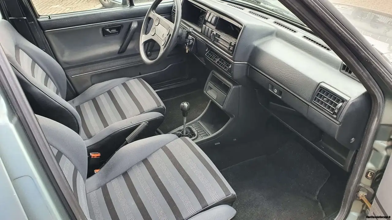 Volkswagen Golf GTI 5p 1.8, foto 9
