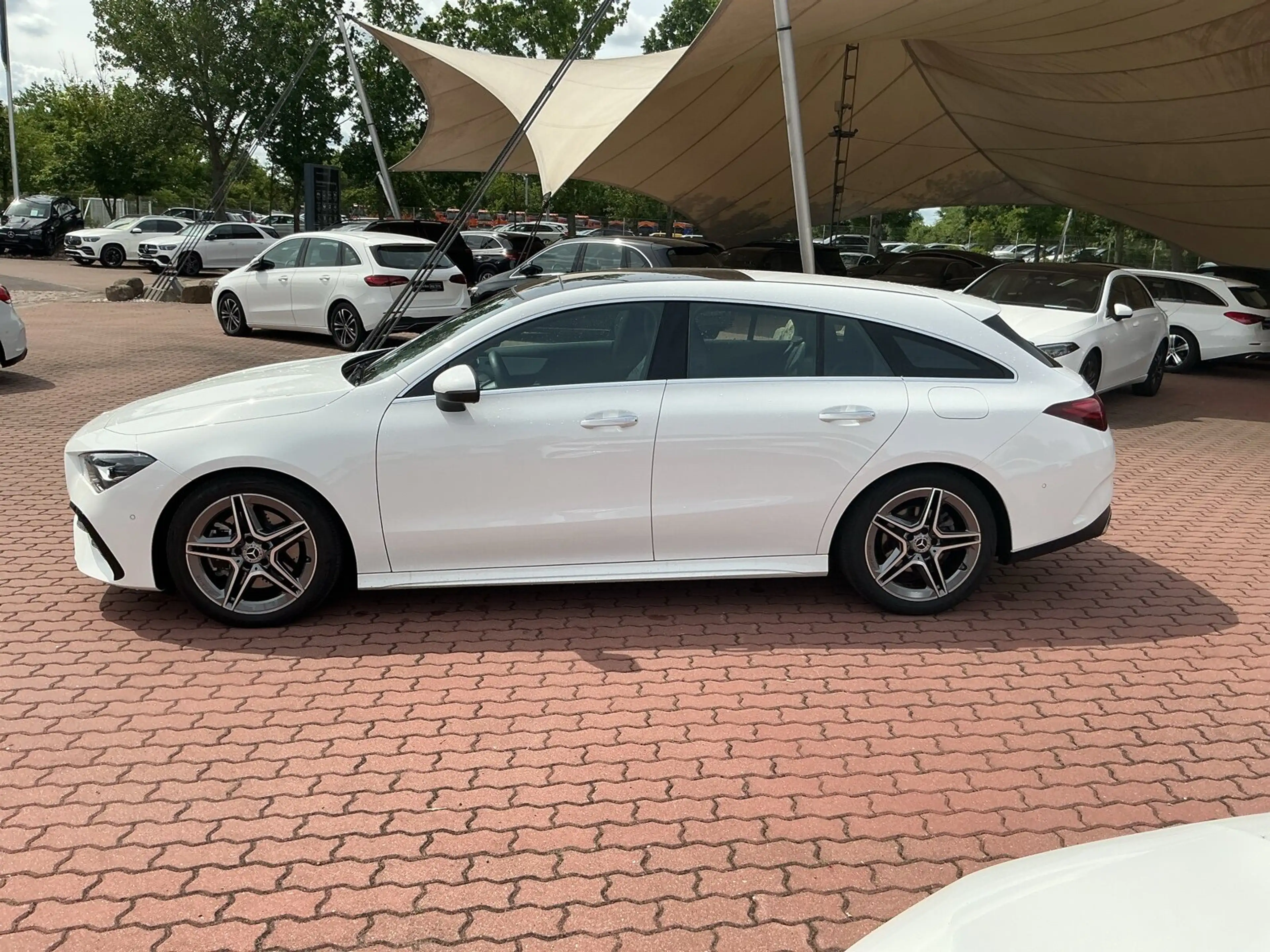 Mercedes-Benz CLA 200 CLA 200 SB AMG PanoD RüKam Keyless Go Spiegelpak — photo 7