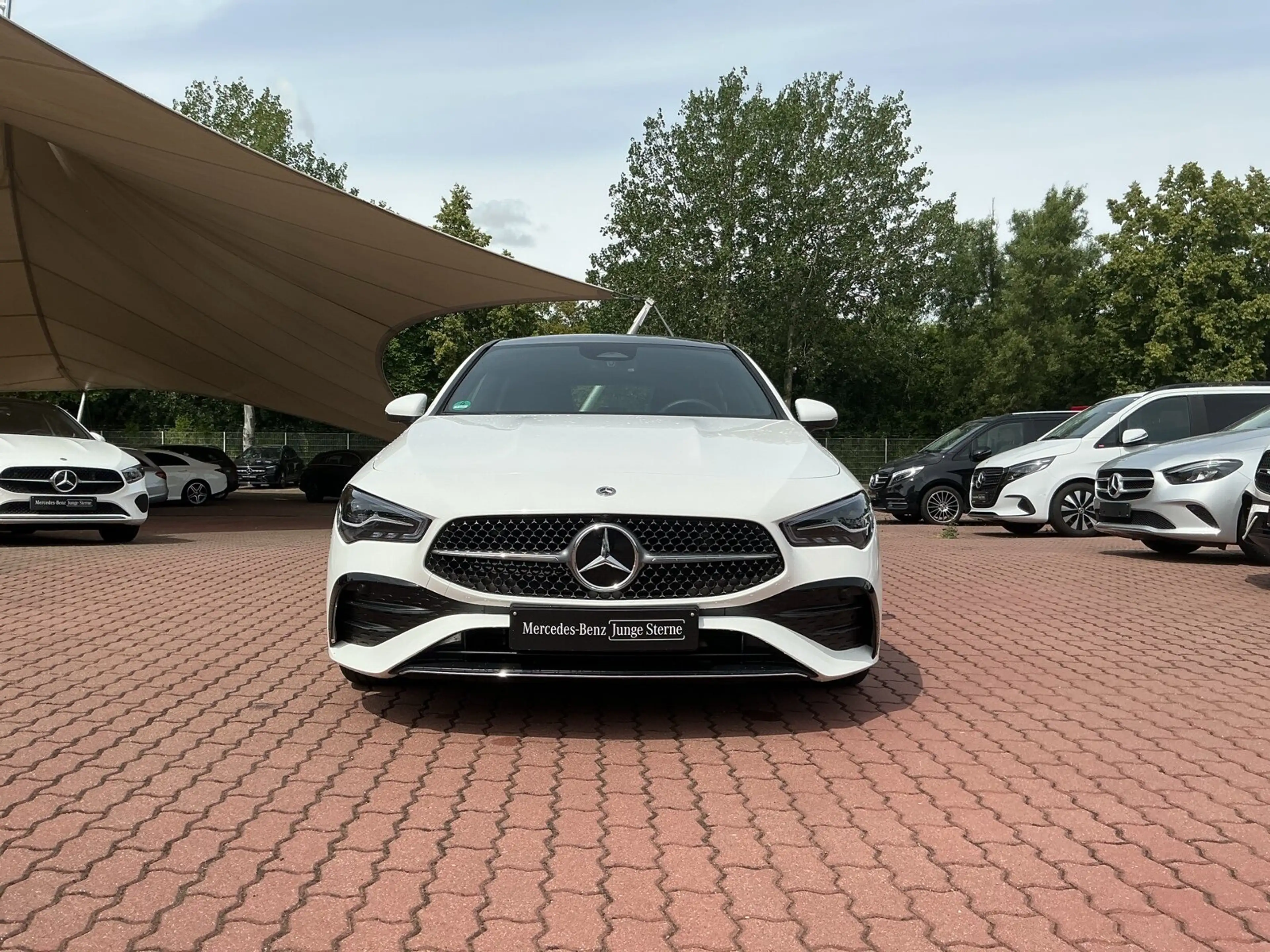 Mercedes-Benz CLA 200 CLA 200 SB AMG PanoD RüKam Keyless Go Spiegelpak — photo 2