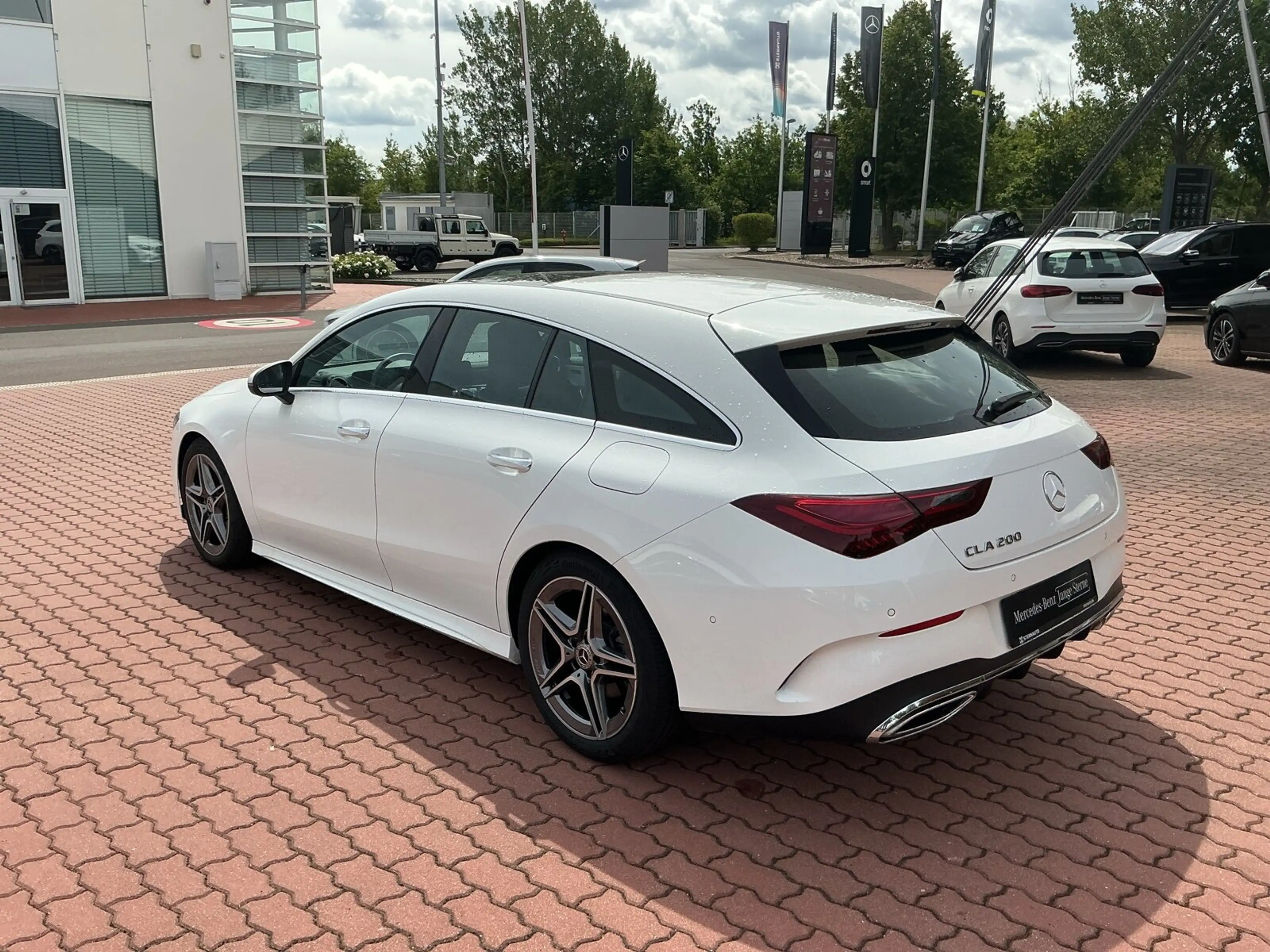 Mercedes-Benz CLA 200 CLA 200 SB AMG PanoD RüKam Keyless Go Spiegelpak — photo 6