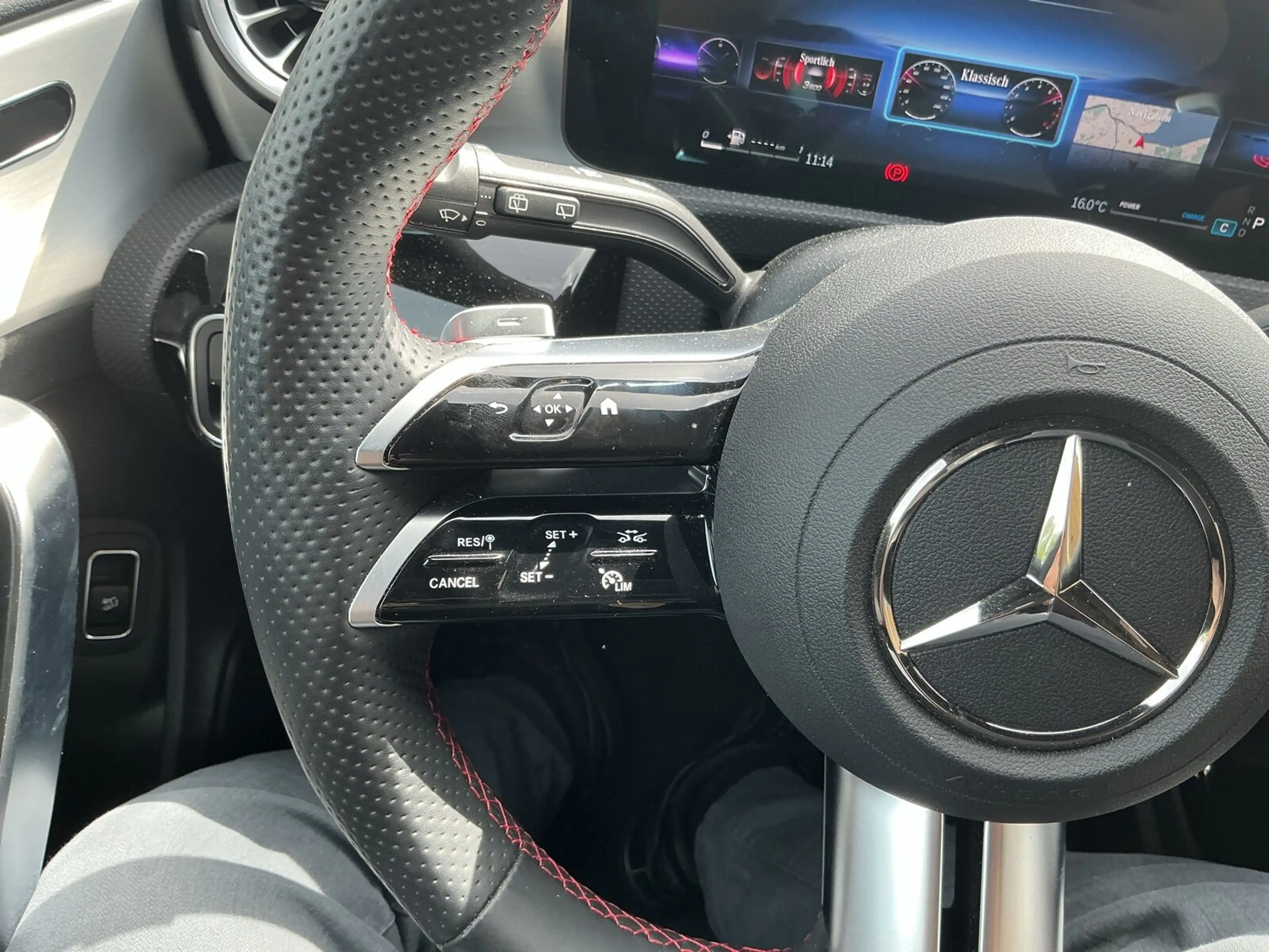 Mercedes-Benz CLA 200 CLA 200 SB AMG PanoD RüKam Keyless Go Spiegelpak — photo 14