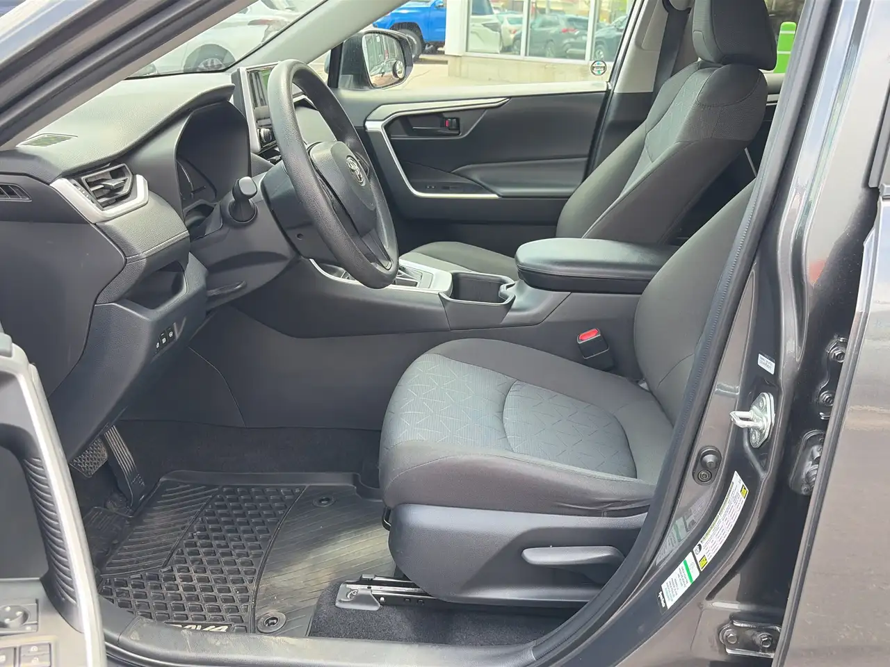 Toyota RAV 4 снимка Toyota RAV 4