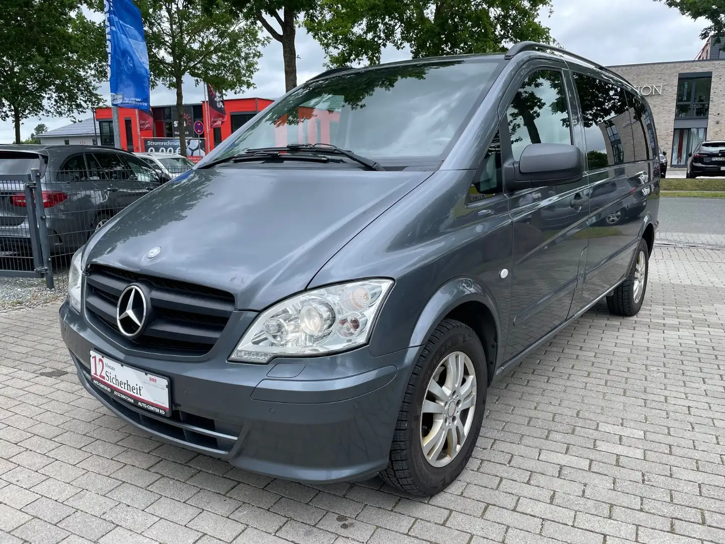 Mercedes-Benz Vito Kombi 113 CDI kompakt Kamera Xenon Temp AHK Grau - 1