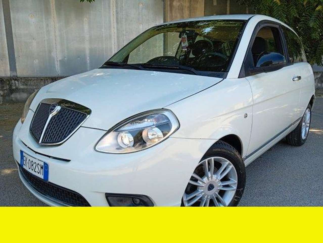 Lancia Ypsilon