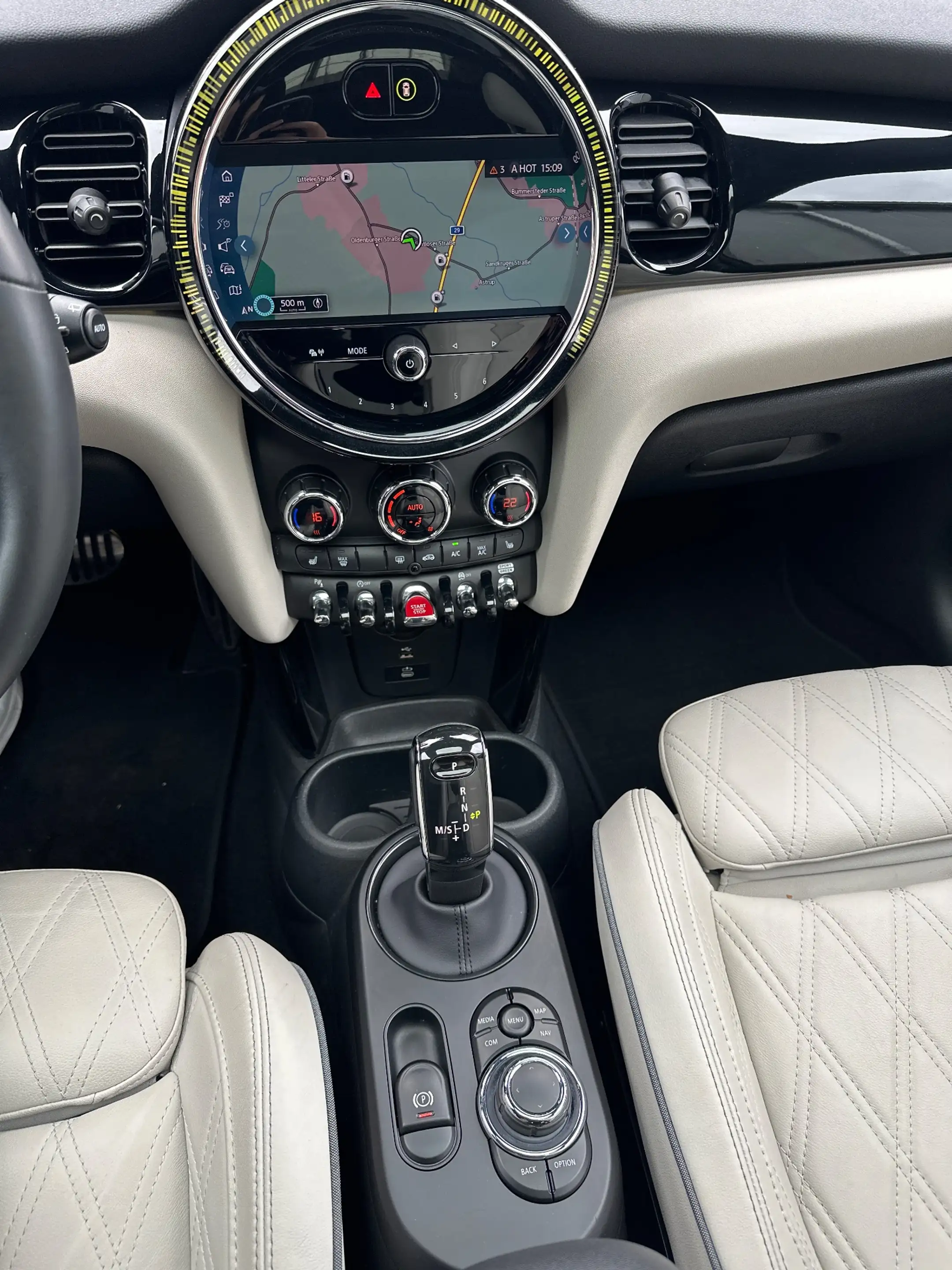 MINI John Cooper Works Sport-Aut. NAV+LED+PANO+HUD+KAM+SHZ+KEYLESS+18ZO — photo 15