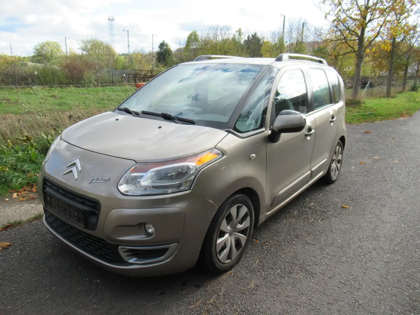 Citroen C3 Picasso VTi 95 Advance Grau - 1