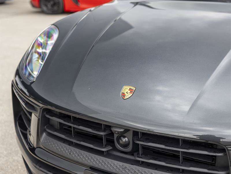 2024 Porsche Macan GTS Gray thumb 8