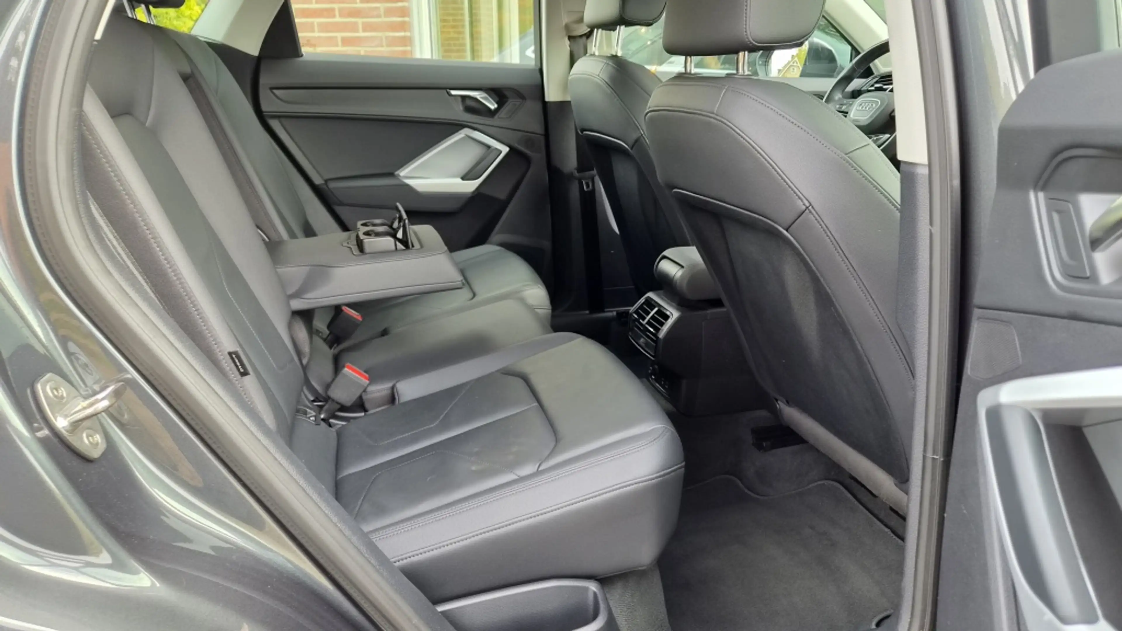 Audi Q3 Sportback 45 TFSI e S Edition, S, ACC, Camera, Dea — photo 5