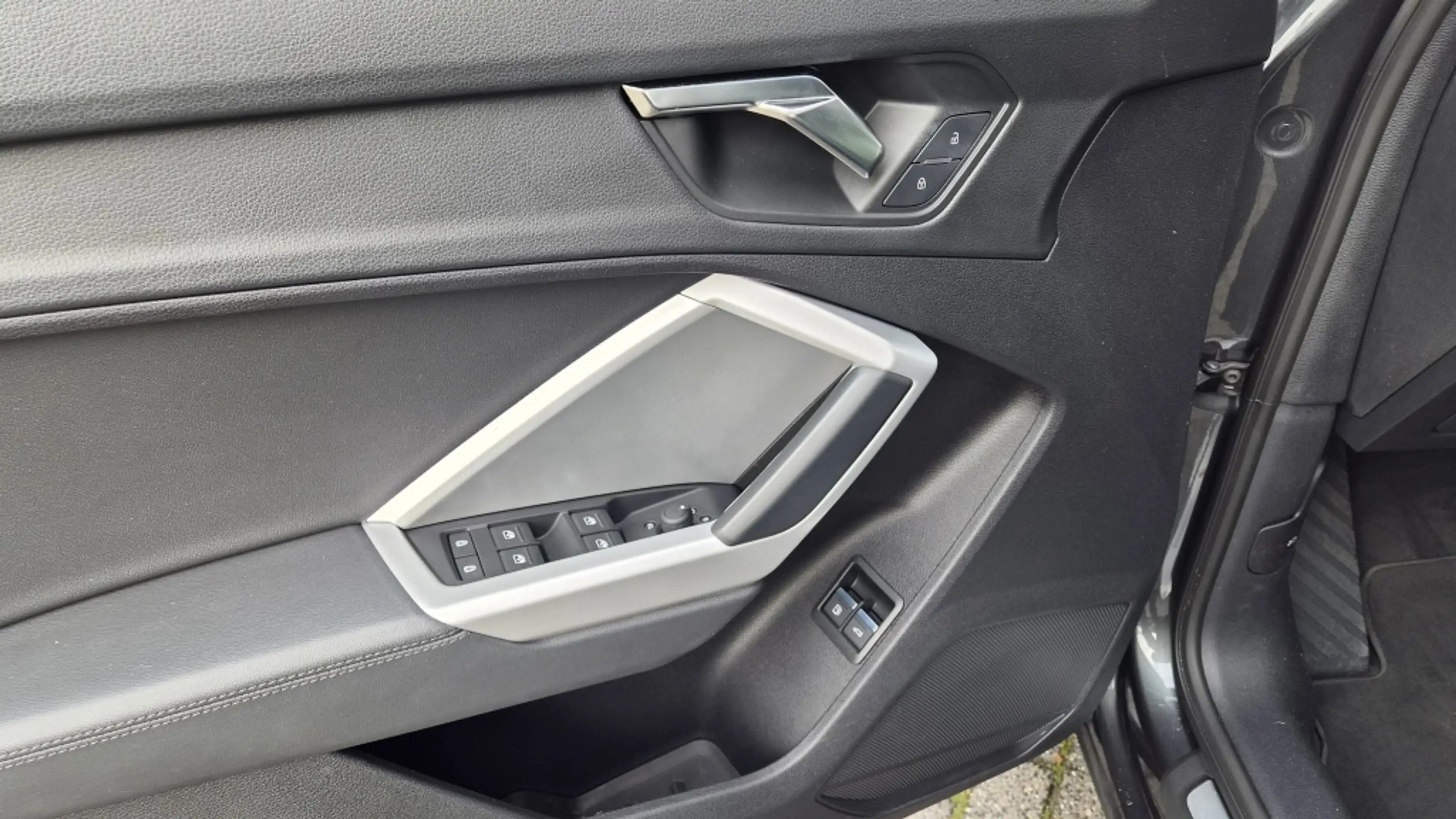 Audi Q3 Sportback 45 TFSI e S Edition, S, ACC, Camera, Dea — photo 19