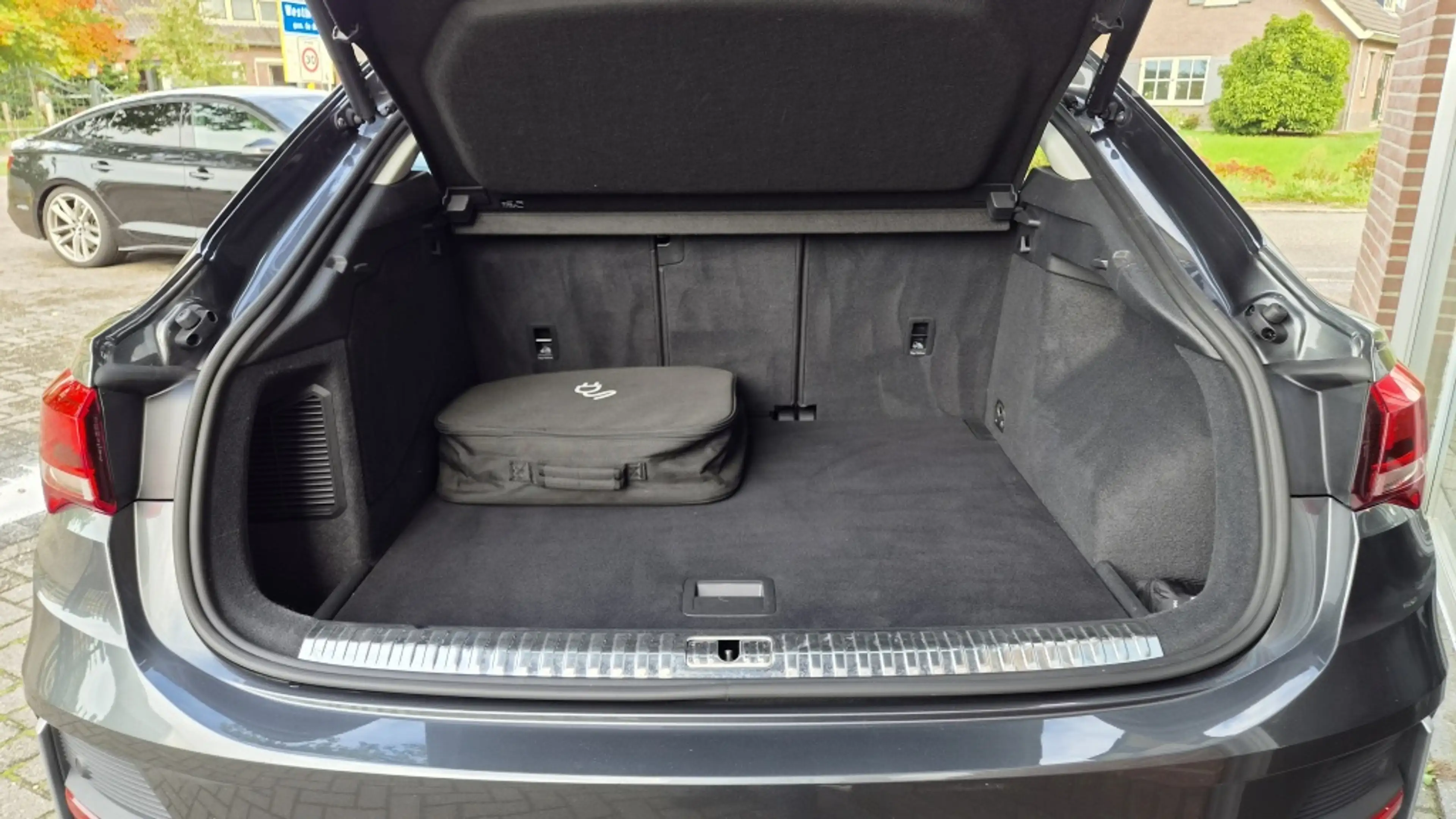 Audi Q3 Sportback 45 TFSI e S Edition, S, ACC, Camera, Dea — photo 6