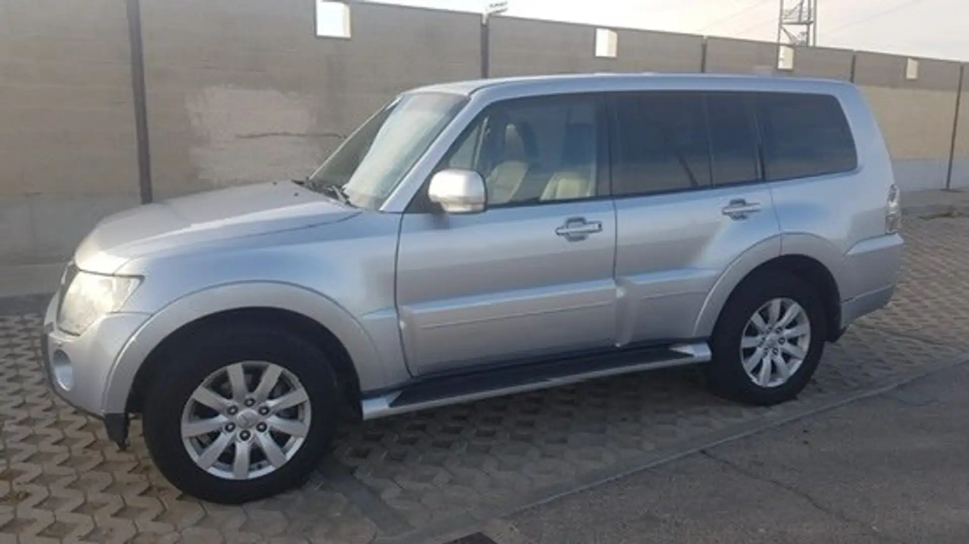 Mitsubishi Montero Montero 3.2DI-D Motion 5A/T Motion Argent - 2