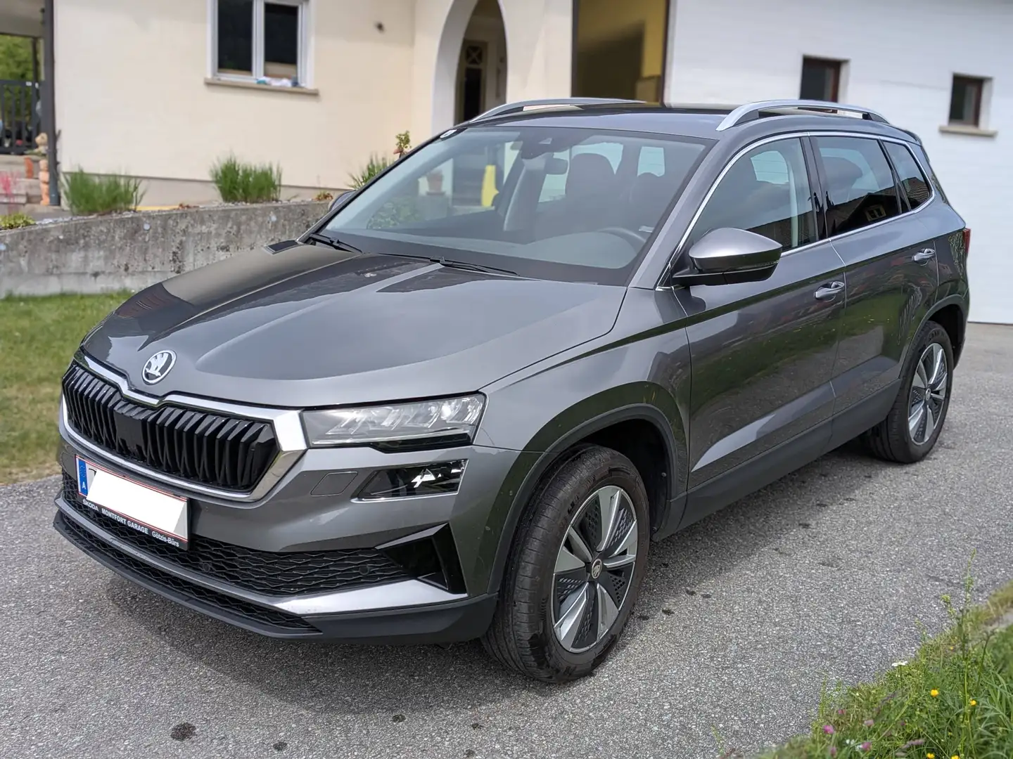 Skoda Karoq Karoq 1,0 TSI Style Style Grau - 2