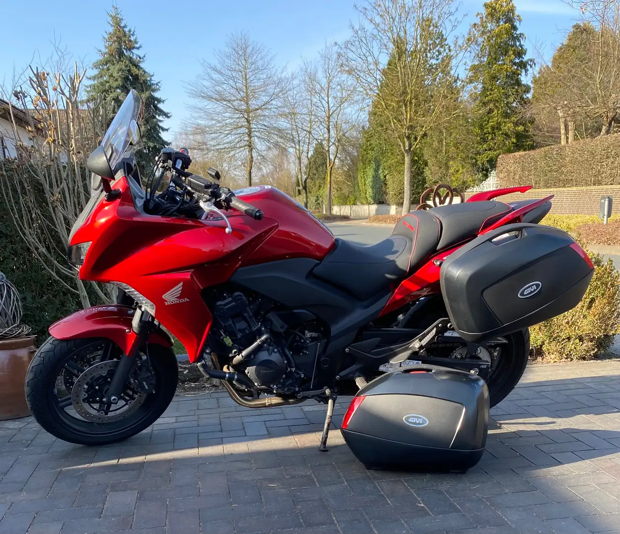 Honda CBF 1000 Rojo - 2