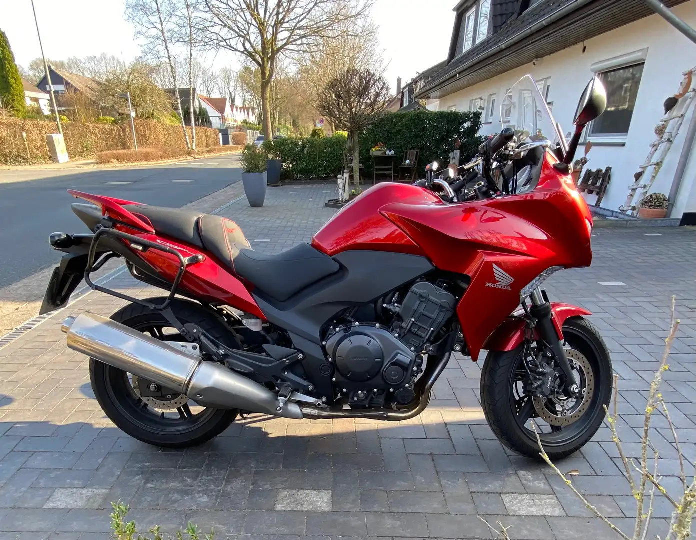 Honda CBF 1000 Rojo - 1