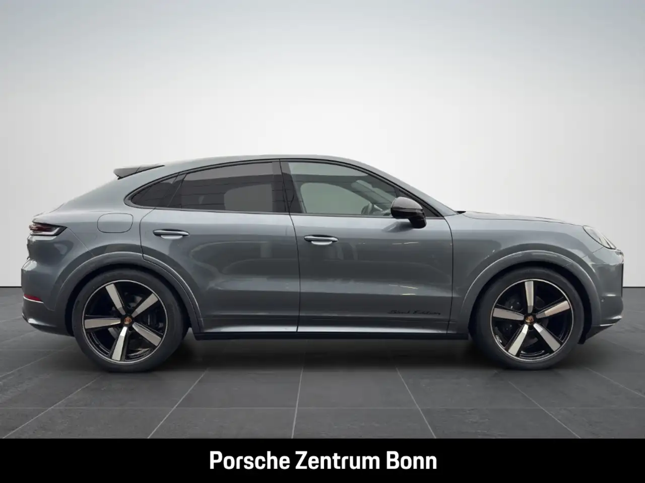Porsche Cayenne Coupe Black Edition HA-Lenkung InnoDrive 4