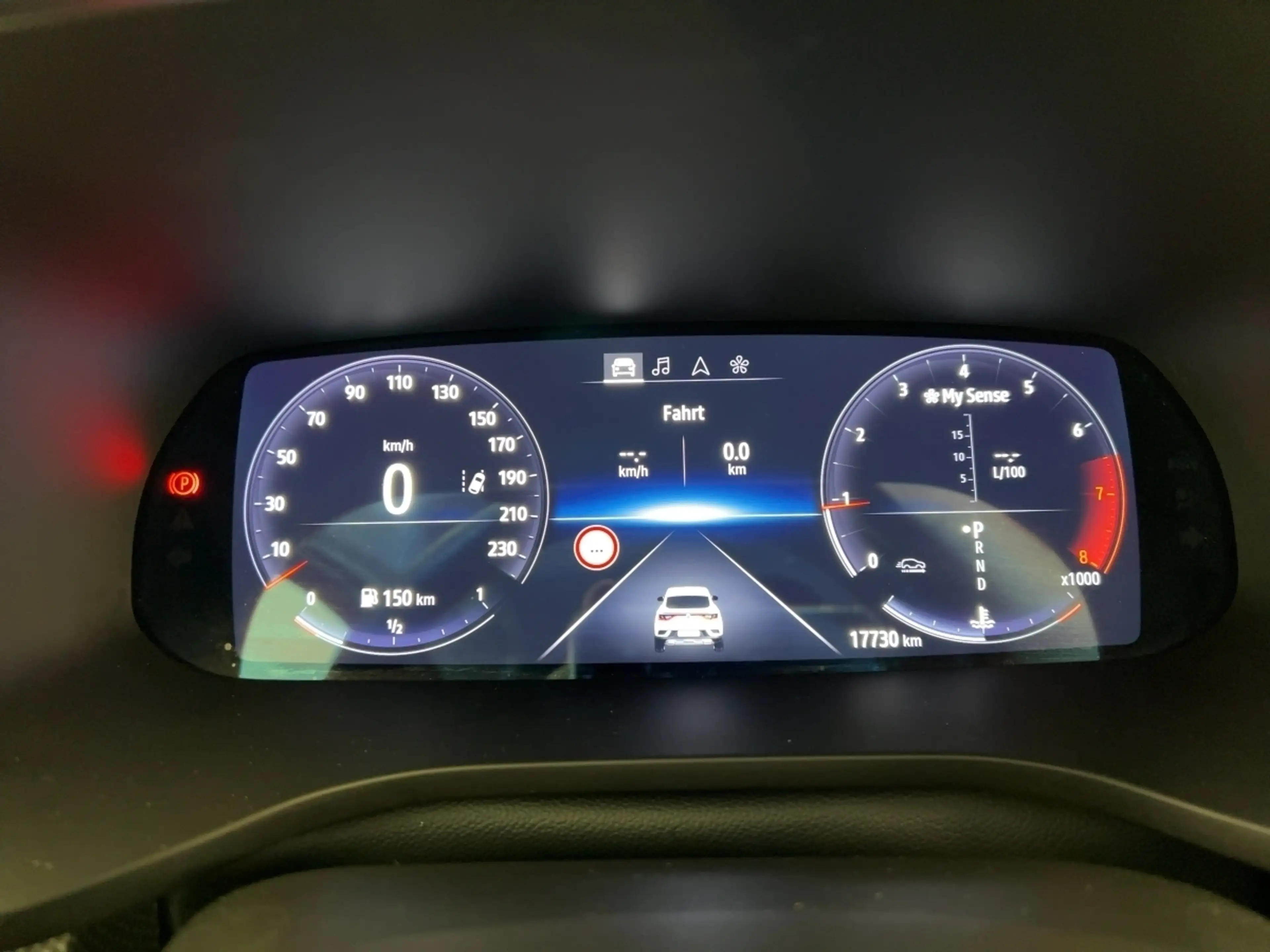 Renault Arkana INTENS TCe 140 EDC 8 FACH BEREIFT — photo 13