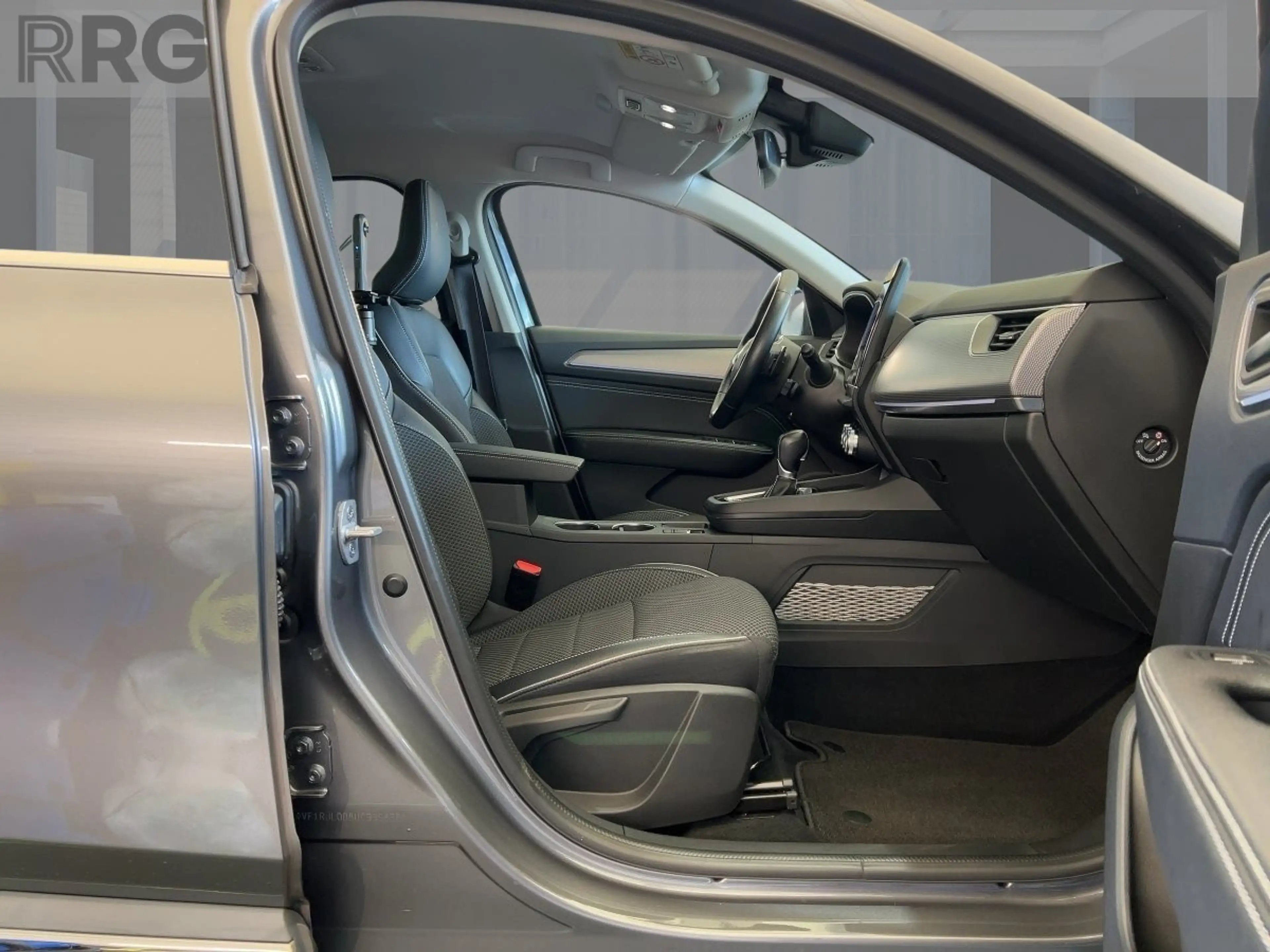 Renault Arkana INTENS TCe 140 EDC 8 FACH BEREIFT — photo 8