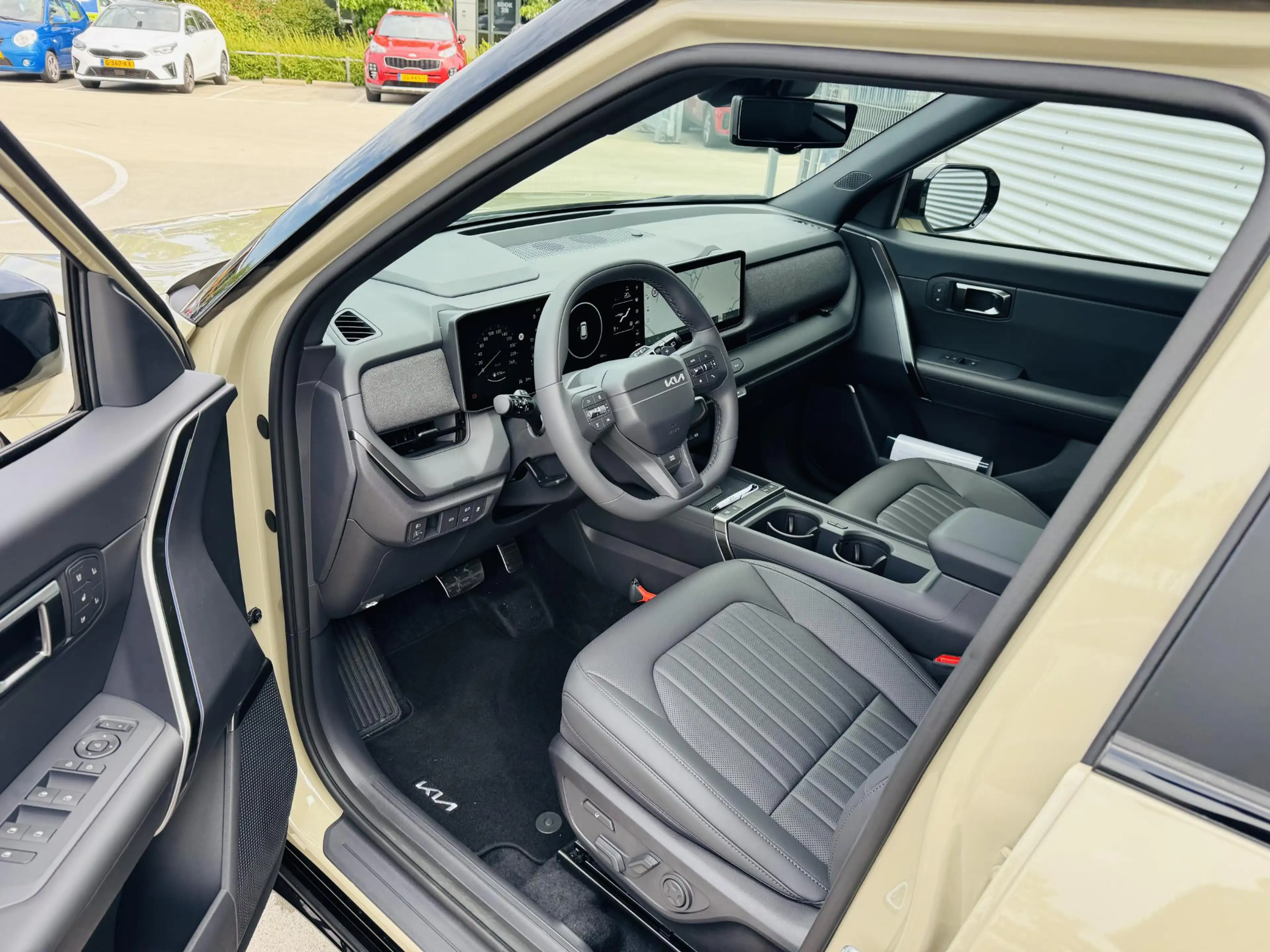 Kia Seltos 1.6 GDi Hybrid X-Line Demo-auto | KM stand kan iet — photo 2