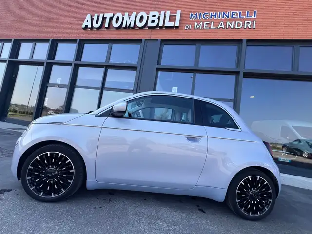 Fiat 500e Cabrio 23,65 kWh La Prima