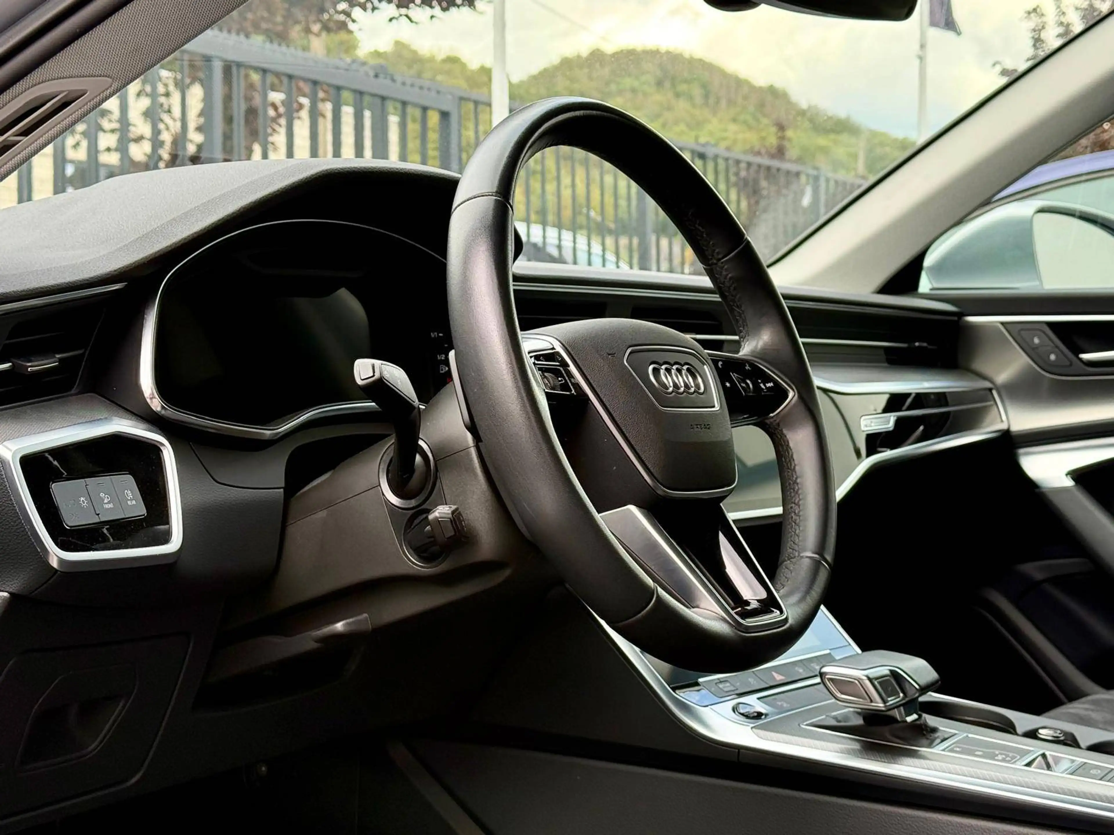 Audi A6 AVANT 2.0 TDI AUTO ALCANTARA PHARES LED GPS CARPLAY CAMERA — photo 23