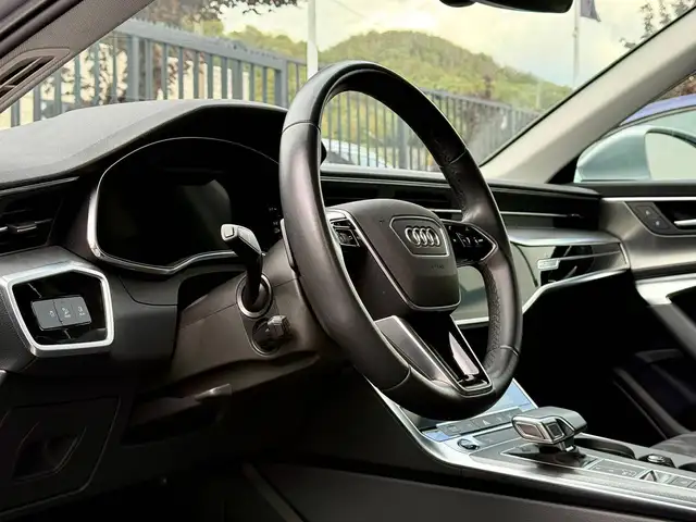 Audi A6 view 23