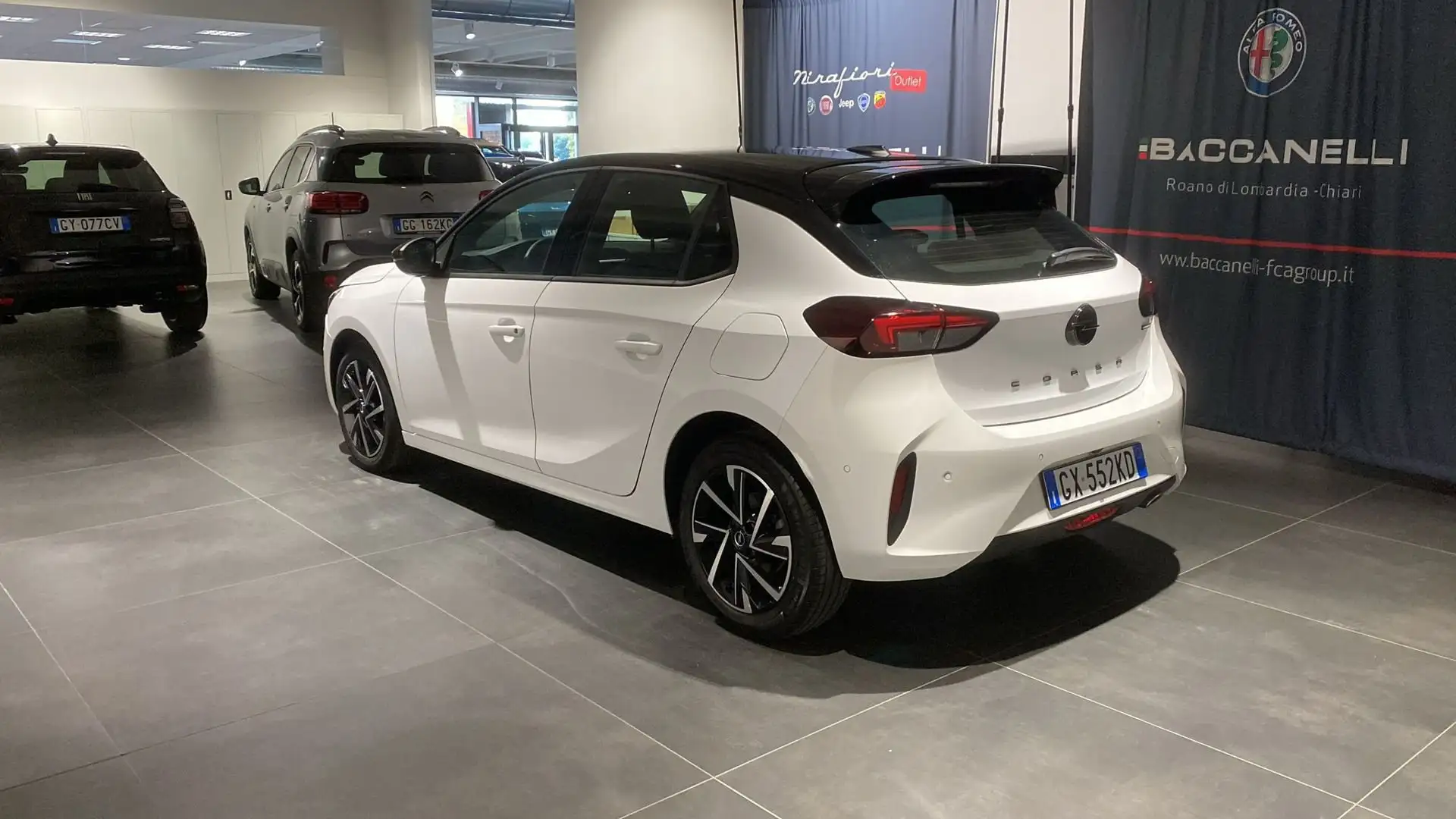 Opel Corsa Corsa Hybrid 100 CV aut. GS Weiß - 2