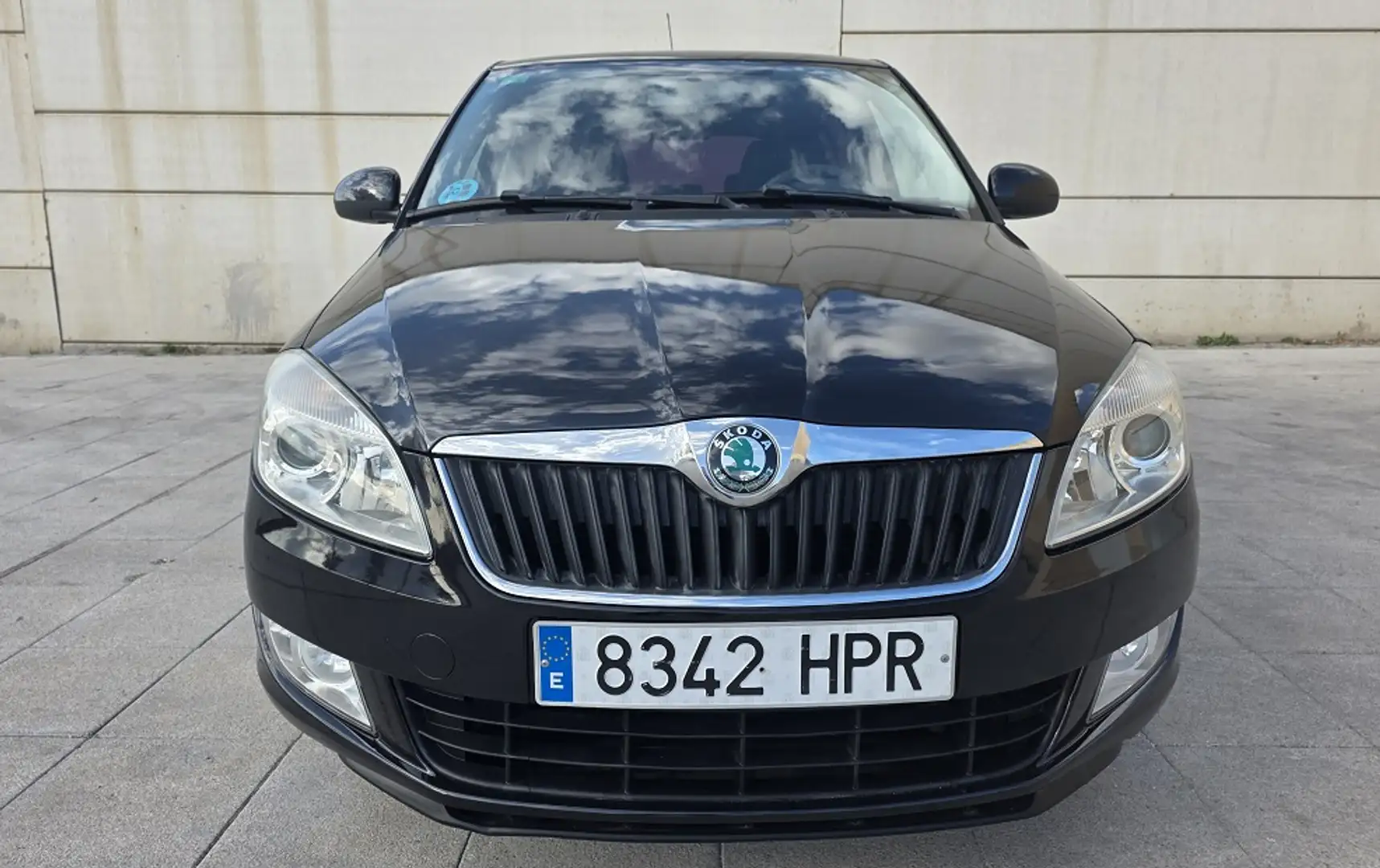 Skoda Fabia 1.2 Active 60 Negro - 2