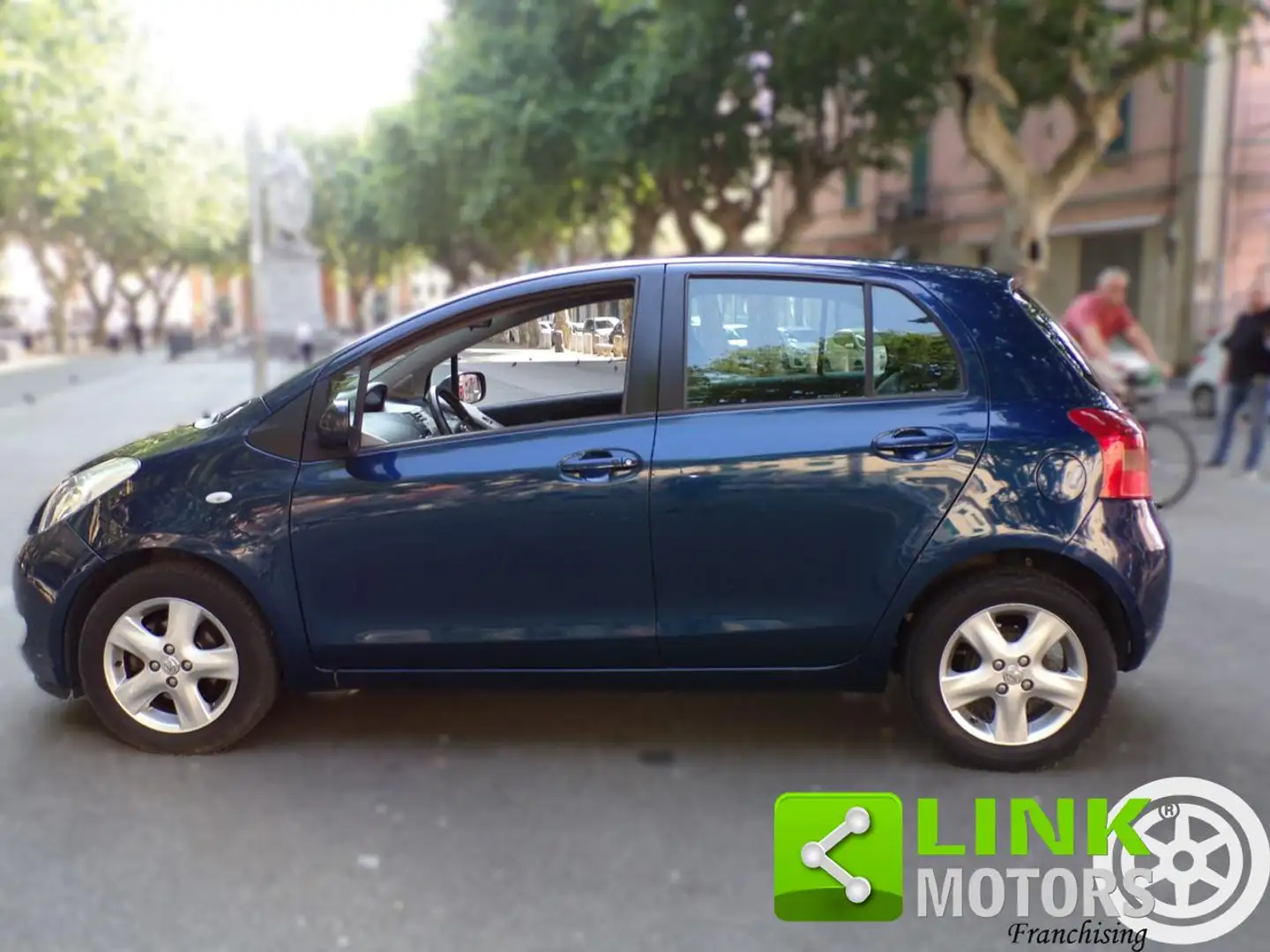 Toyota Yaris 1.4 D-4D 5 porte Solo PER NEOPATENTATI! Blauw - 1