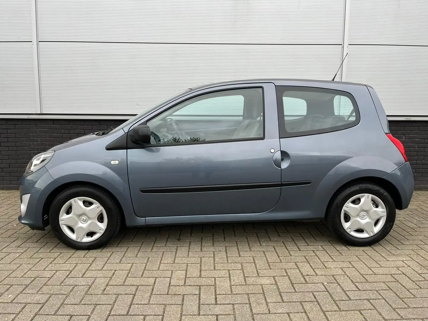 Renault Twingo 1.2-16V Authentique Airco - isofix - aux - NAP - O Blauw - 2