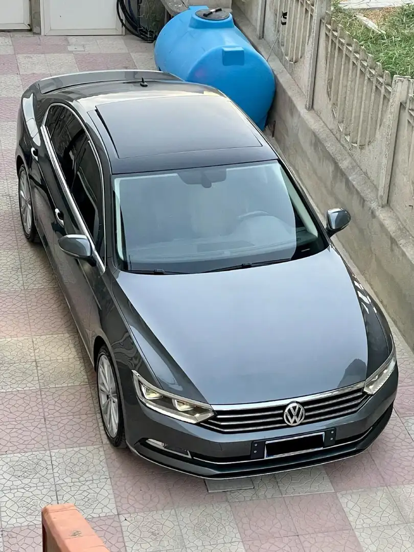 Volkswagen Passat Passat full 2.0 Grigio - 1