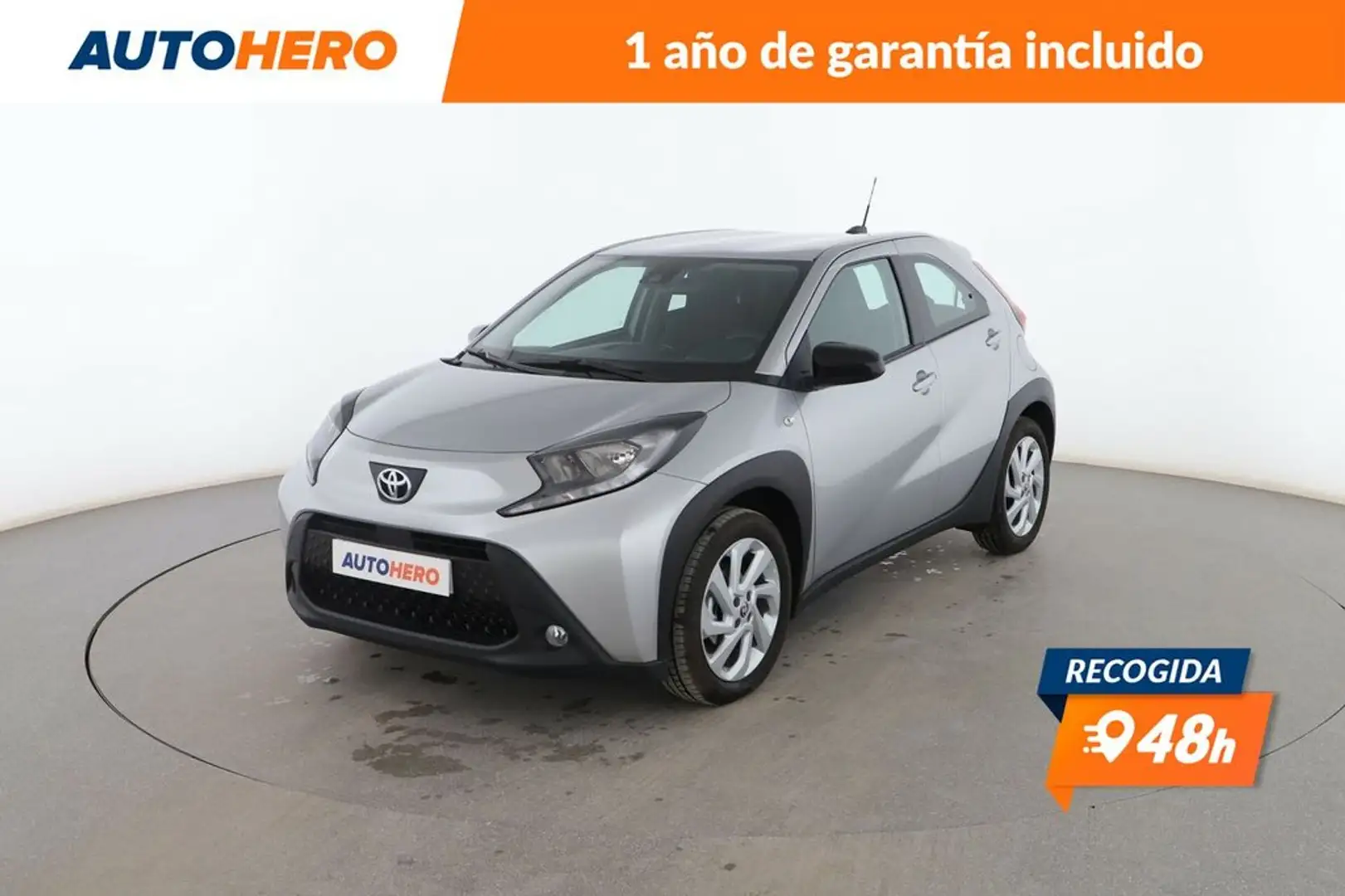 Toyota Aygo 1.0 Play Amarillo - 1