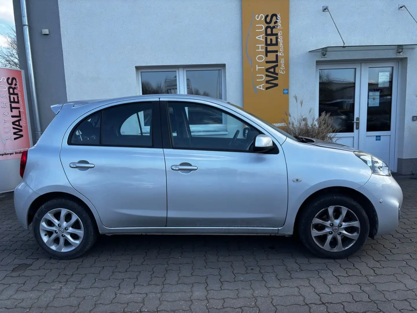 Nissan Micra Acenta = Automatik - Navi - 5 Türen - Pdc Silber - 2