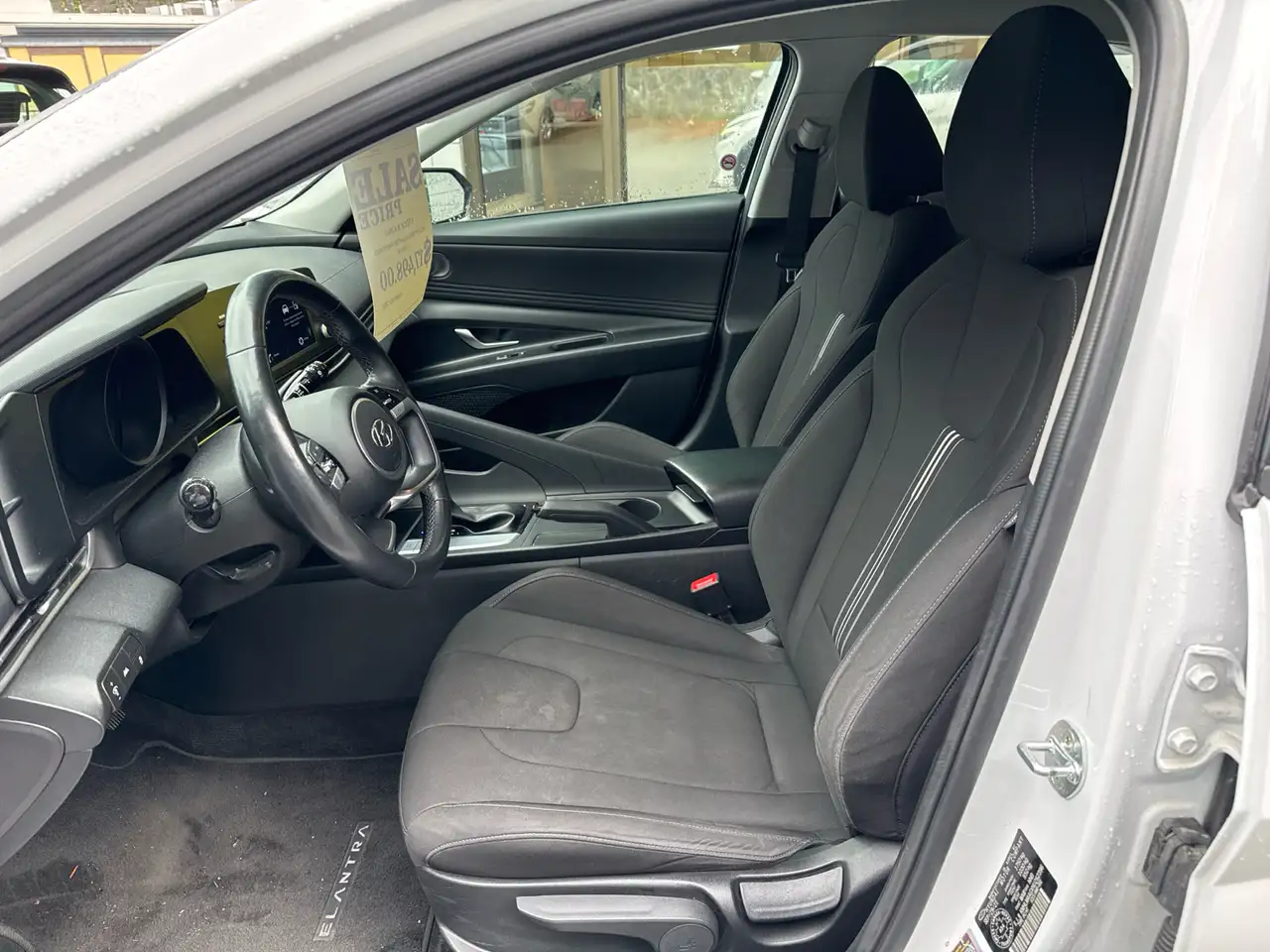 Hyundai ELANTRA снимка Hyundai ELANTRA