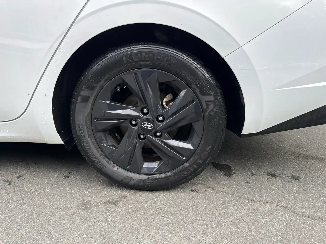 Hyundai ELANTRA снимка Hyundai ELANTRA