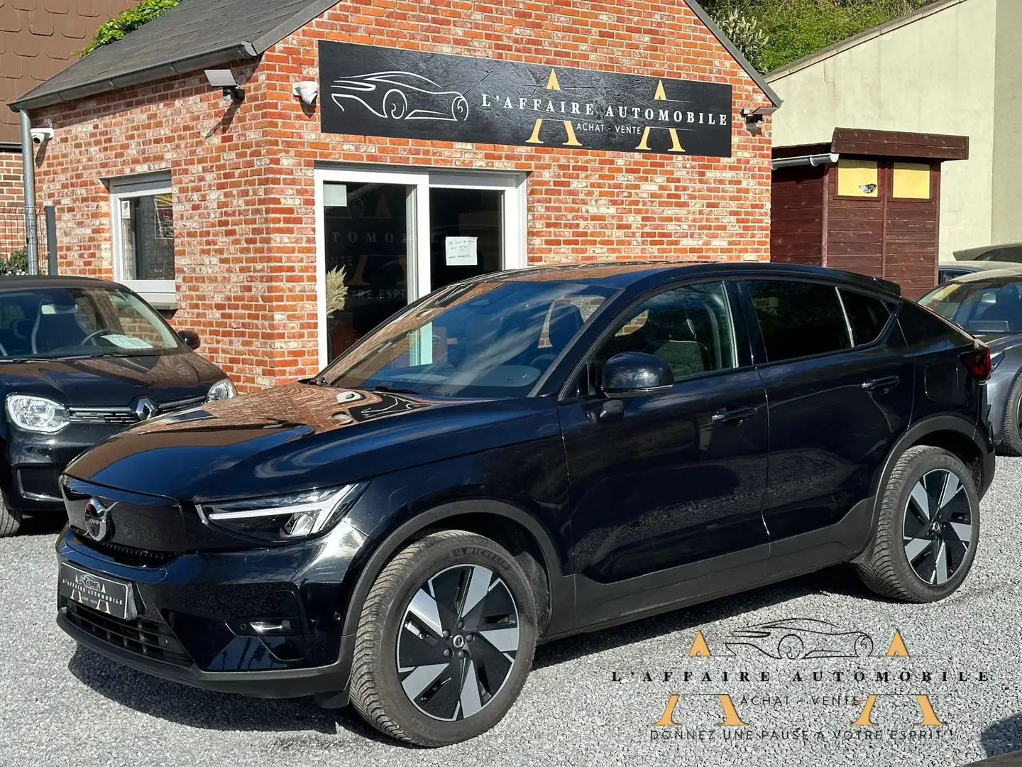 Volvo C40 82 kWh (300kW) Noir - 1