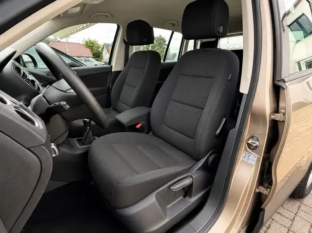 Volkswagen Tiguan view 8